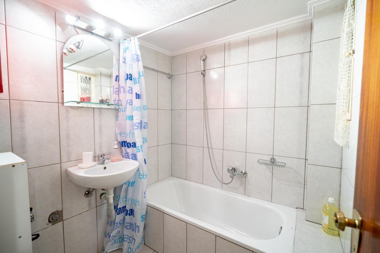 Ampelokipi Metro St. 2 Bedrooms 6 Pers. Apartment 아테네 외부 사진